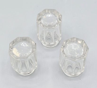 TETARD Frères 
Trio de salières en cristal,...