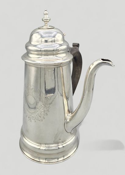 LONDRES 1706-07
Rare chocolatière en argent...