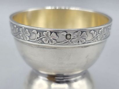 Coquetier en argent ART NOUVEAU bordé de...