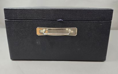 Household chest (functional lock), with side...