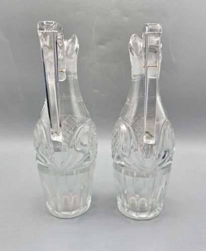 Set of three pairs of crystal decanters (2...
