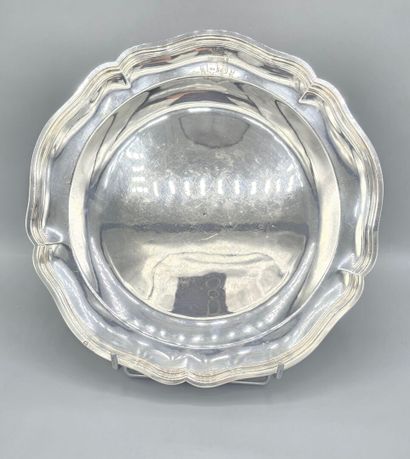 LENHENDRICK / PARIS 1763

Plat rond en argent...