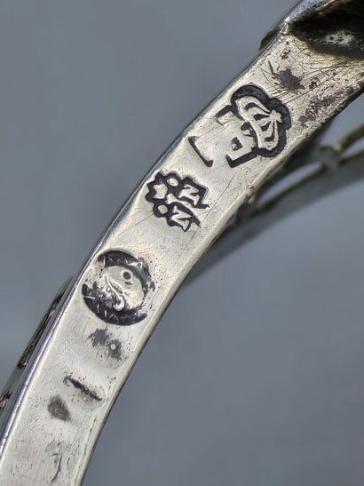 PARIS 1789 
Salière en argent de forme ovale,...