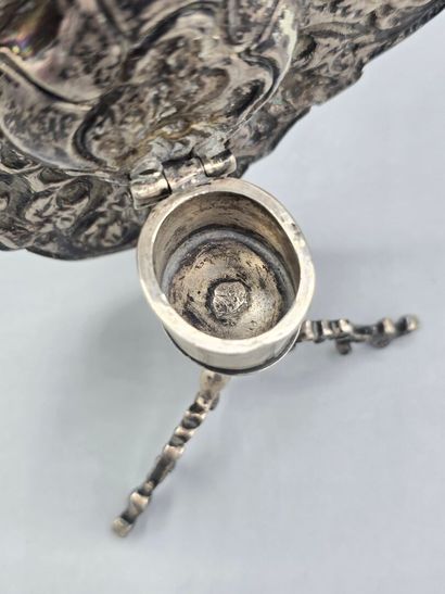 Coupe ou sucrier formant table miniature...