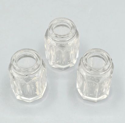 TETARD Frères 
Trio de salières en cristal,...
