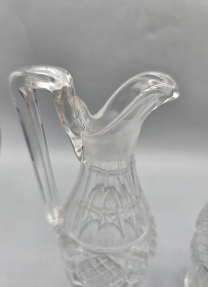 Set of three pairs of crystal decanters (2...