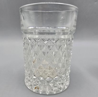 Set of three pairs of crystal decanters (2...
