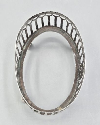 PARIS 1789 
Salière en argent de forme ovale,...