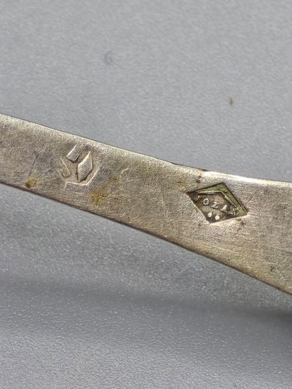PARIS 1836-1838
Suite de trois pelles à sel...