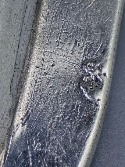 Paris 1761.

Plat en argent d'époque Louis...