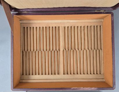 FOUQUET-LAPAR
Grand coffret pour couteaux...