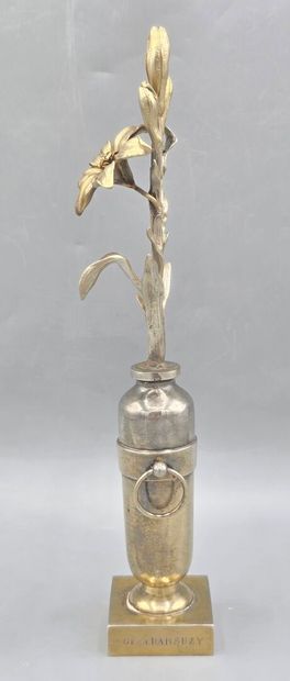 FROMENT-MEURICE 
Vase en forme d'amphore...