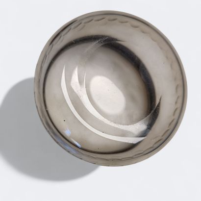 Petite coupe en cristal taille.
Monture en...
