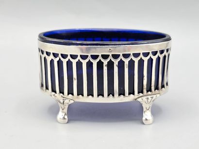 PARIS 1789 
Salière en argent de forme ovale,...