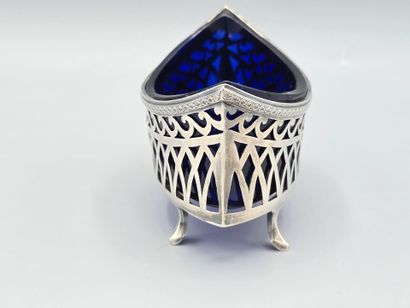 PARIS 1798-1809
Salière en argent d'époque...