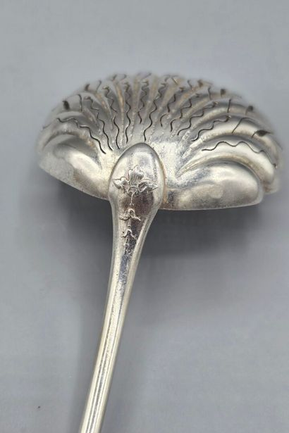 Silver-plated baguette sugar spoon with 