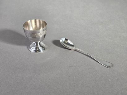 PRUDHOMME
Egg cup and spoon in silver-plated...