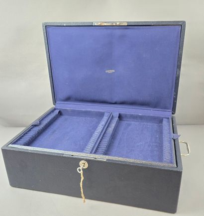 Household chest (functional lock), with side...