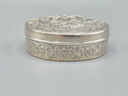 CHINE ou INDOCHINE
Boite circulaire en argent....