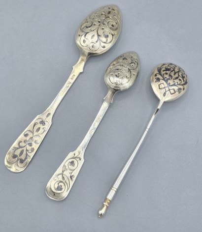 Moscou XIXème siècle 

Trio russe de cuillères...