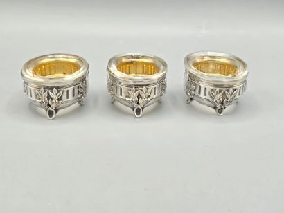 Trio de salières de style Louis XVI en argent...