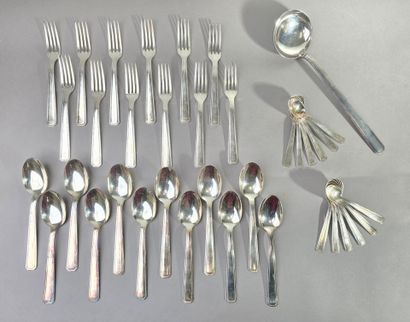 Art Deco style silver-plated cutlery set.
Includes...