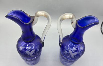 Miscellaneous lot of blue and white crystal...
