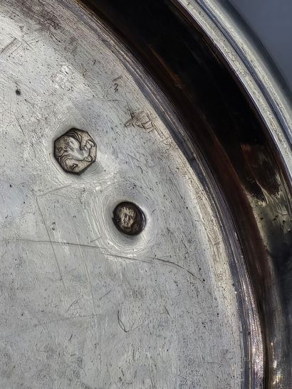 Paire de dessous de verres en argent d'époque...