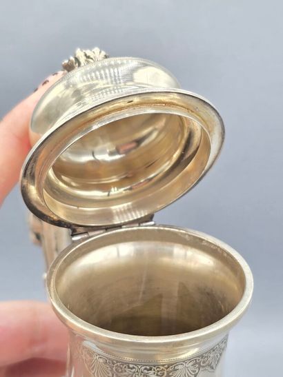 GAVARD (?)
Verseuse/cafetière en argent de...