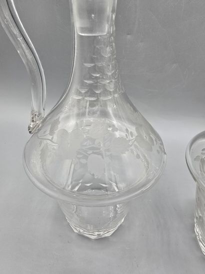 Miscellaneous lot of blue and white crystal...