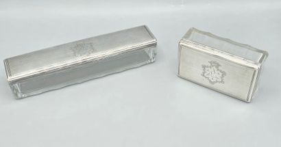 Deux boîtes en cristal aux couvercles en...