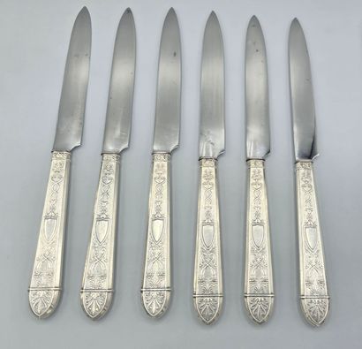 ODIOT et HENIN
Service de 6 couteaux de table,...