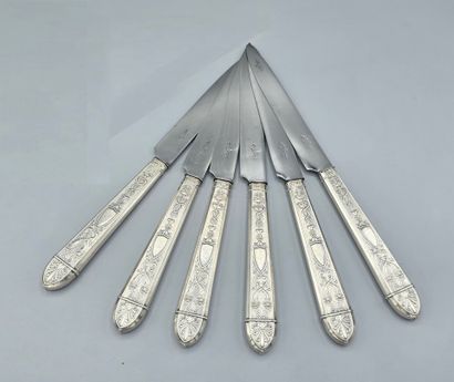 ODIOT et HENIN
Service de 6 couteaux de table,...