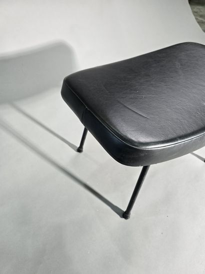 Pierre PAULIN (1927–2009) for THONET 
Footrest,...