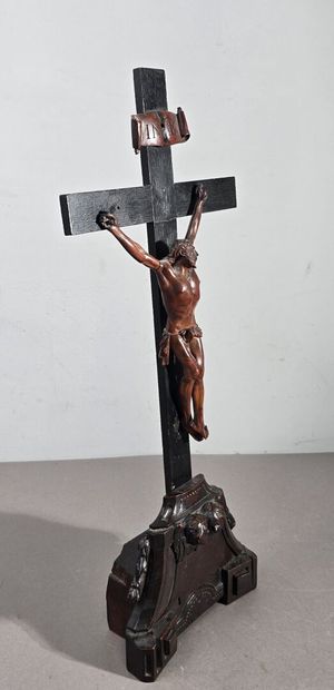 Crucifix depicting Christ, carved from boxwood.
Base...