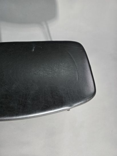 Pierre PAULIN (1927–2009) for THONET 
Footrest,...