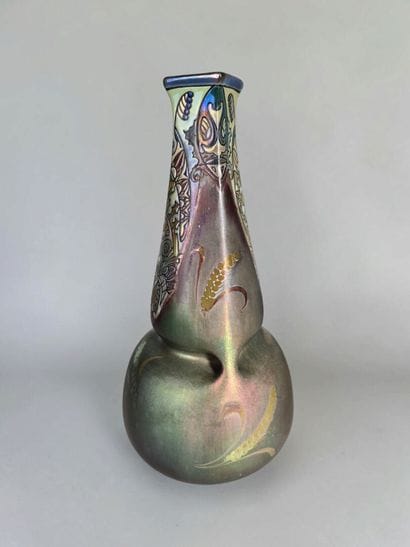 MONTIERES (Amiens)

Large pear-shaped vase...