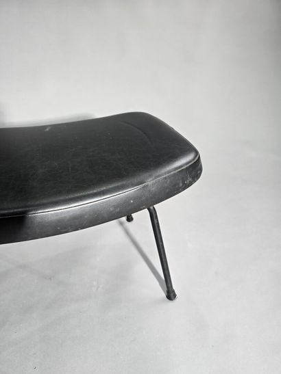 Pierre PAULIN (1927–2009) for THONET 
Footrest,...