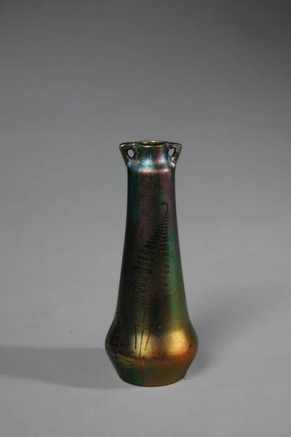 MONTIERES-AMIENS
Iridescent ceramic vase...