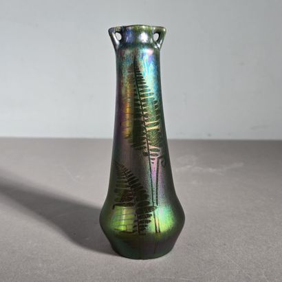 MONTIERES-AMIENS
Iridescent ceramic vase...