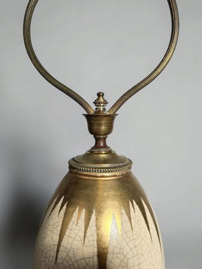 SAMARA 
Ovoid vase converted into a lamp,...