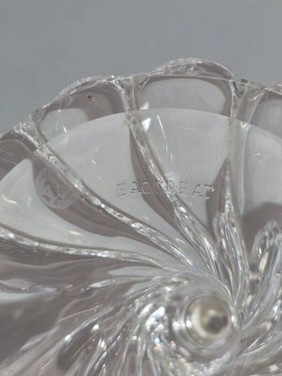 BACCARAT
Crystal candleholder with a twisted-ribbed...