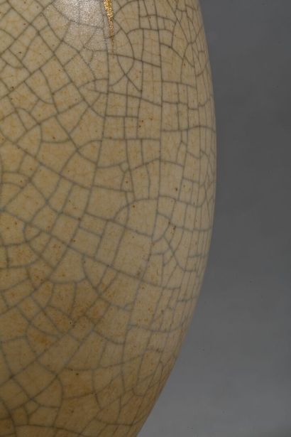 SAMARA 
Ovoid vase converted into a lamp,...