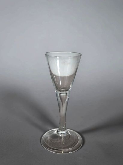 Set of 6 hand-blown stemmed glasses
18th...