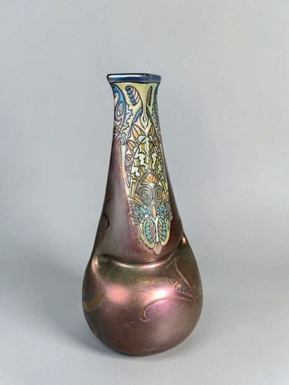 MONTIERES (Amiens)

Large pear-shaped vase...