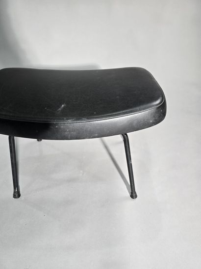 Pierre PAULIN (1927–2009) for THONET 
Footrest,...