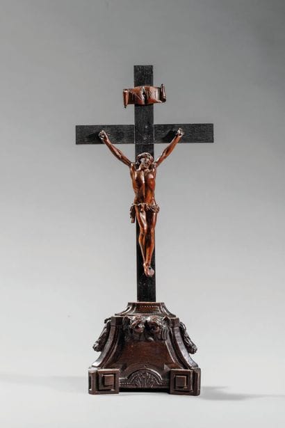 Crucifix depicting Christ, carved from boxwood.
Base...