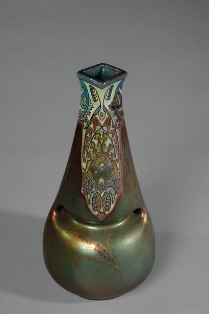MONTIERES (Amiens)

Large pear-shaped vase...