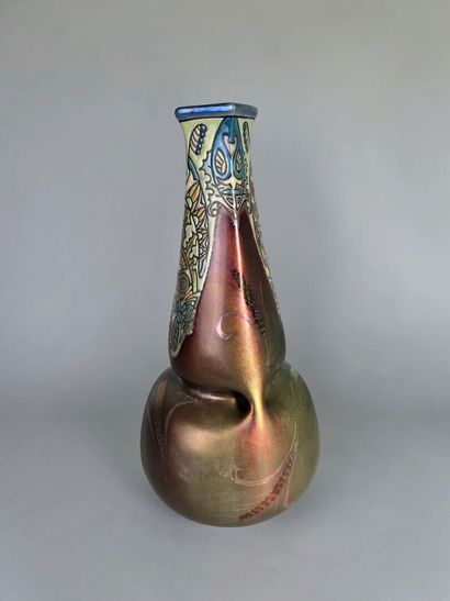 MONTIERES (Amiens)

Large pear-shaped vase...