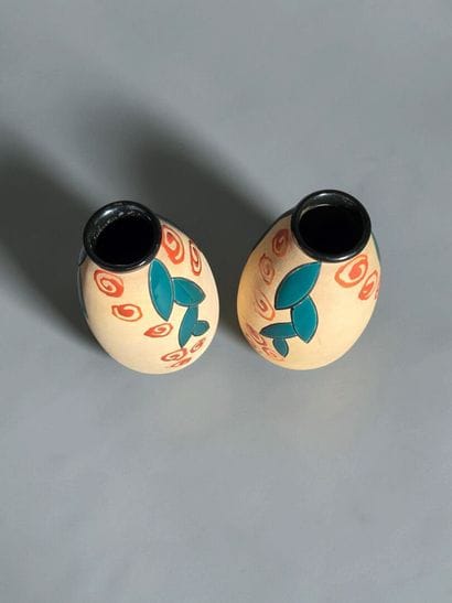 SAMARA 
Pair of truncated cone-shaped terracotta...